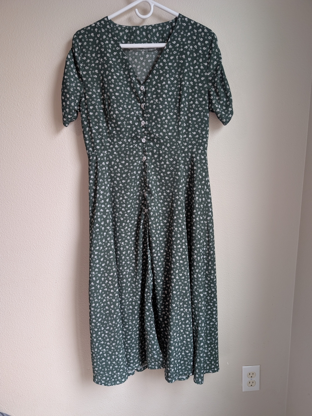 Green Floral Button-Front Midi Dress Size XL